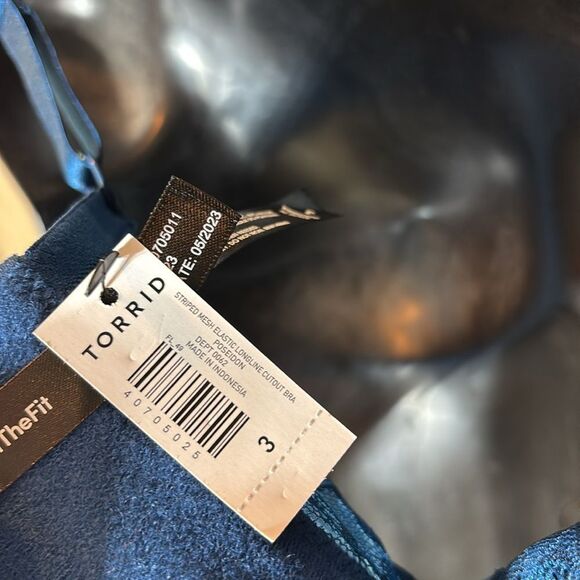 Torrid women’s 3x striped mesh elastic long line cutout bra Poseidon sexy shine - Picture 6 of 8